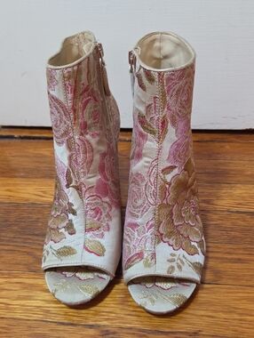 Nine West Vintage Floral Haywood Open-Toe Heel Boots